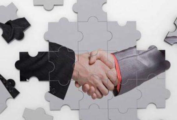 选择与人力资源公司合作该关注哪些信息？